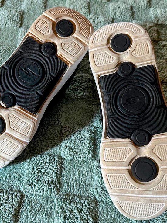 Skechers Women's Black Athletic Slip On Sneakers with Pink Trim - Size 8 - Picture 2 of 7